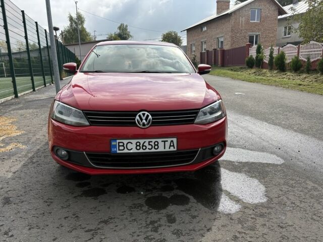 Червоний Фольксваген Джетта, об'ємом двигуна 2 л та пробігом 165 тис. км за 9500 $, фото 1 на Automoto.ua