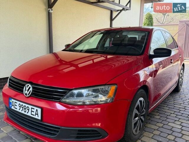 Красный Фольксваген Джетта, объемом двигателя 2 л и пробегом 176 тыс. км за 8200 $, фото 1 на Automoto.ua