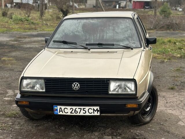 Желтый Фольксваген Джетта, объемом двигателя 1.6 л и пробегом 368 тыс. км за 950 $, фото 1 на Automoto.ua