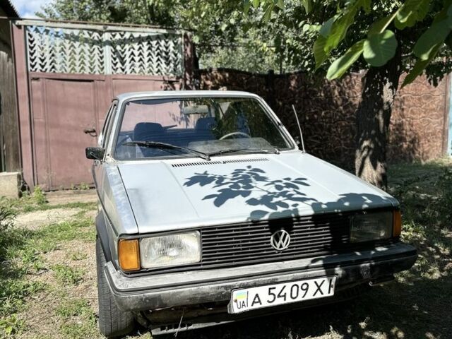 Сірий Фольксваген Джетта, об'ємом двигуна 1.3 л та пробігом 100 тис. км за 350 $, фото 1 на Automoto.ua