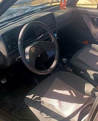 Серый Фольксваген Джетта, объемом двигателя 1.6 л и пробегом 400 тыс. км за 1200 $, фото 1 на Automoto.ua