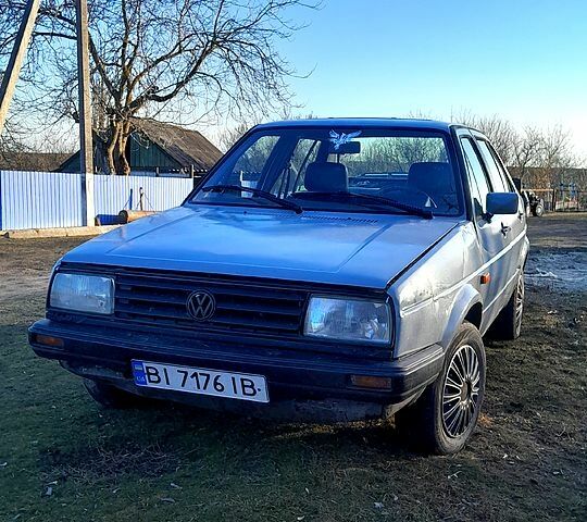 Сірий Фольксваген Джетта, об'ємом двигуна 1.6 л та пробігом 300 тис. км за 660 $, фото 1 на Automoto.ua