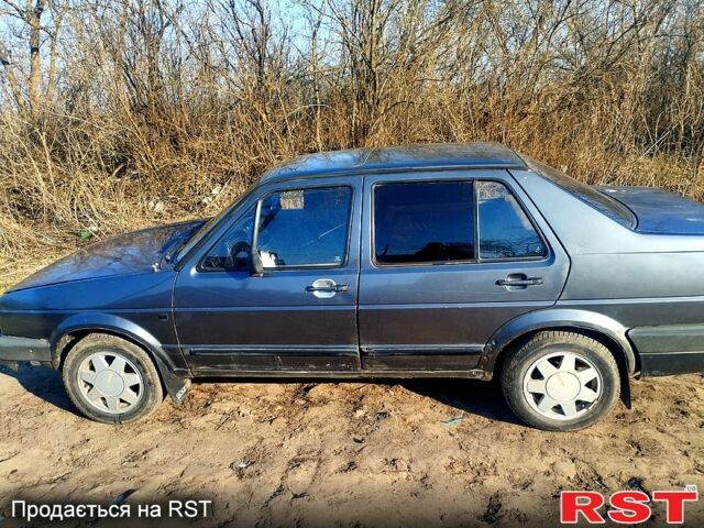 Серый Фольксваген Джетта, объемом двигателя 1.8 л и пробегом 100 тыс. км за 900 $, фото 1 на Automoto.ua