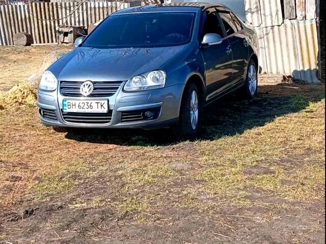 Серый Фольксваген Джетта, объемом двигателя 1.6 л и пробегом 187 тыс. км за 5200 $, фото 1 на Automoto.ua