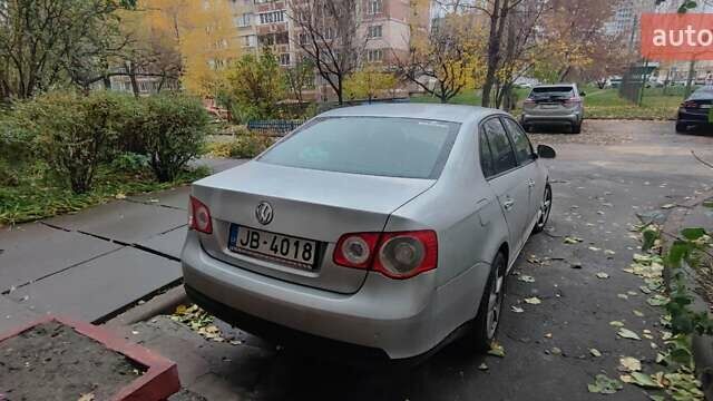 Серый Фольксваген Джетта, объемом двигателя 1.9 л и пробегом 405 тыс. км за 2350 $, фото 1 на Automoto.ua