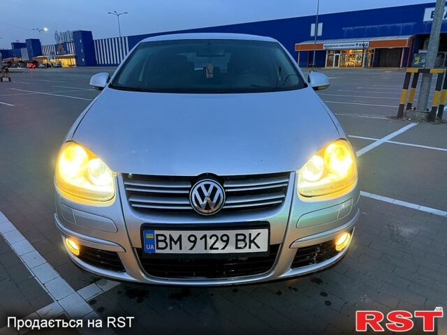 Серый Фольксваген Джетта, объемом двигателя 1.6 л и пробегом 250 тыс. км за 4450 $, фото 1 на Automoto.ua