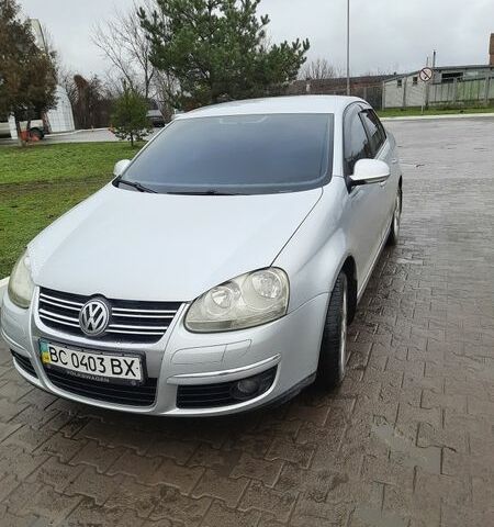 Сірий Фольксваген Джетта, об'ємом двигуна 1.6 л та пробігом 235 тис. км за 6100 $, фото 1 на Automoto.ua