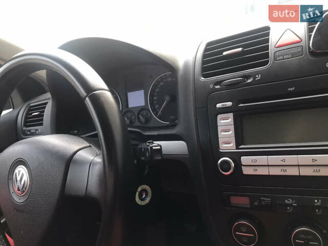 Серый Фольксваген Джетта, объемом двигателя 2 л и пробегом 282 тыс. км за 7299 $, фото 1 на Automoto.ua