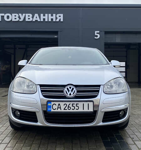 Серый Фольксваген Джетта, объемом двигателя 1.6 л и пробегом 290 тыс. км за 6100 $, фото 1 на Automoto.ua