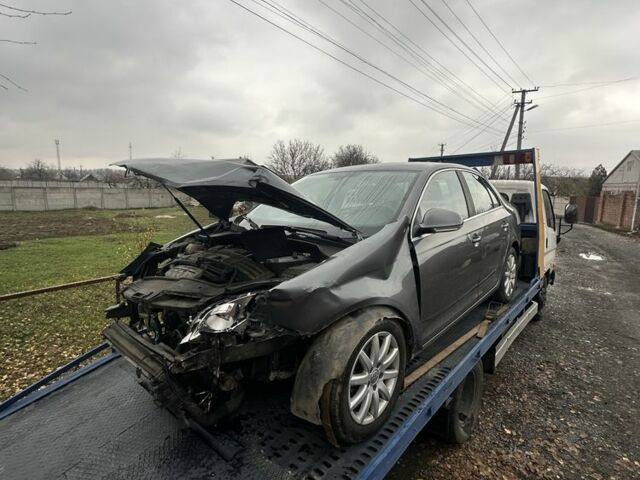 Сірий Фольксваген Джетта, об'ємом двигуна 1.4 л та пробігом 192 тис. км за 2999 $, фото 1 на Automoto.ua