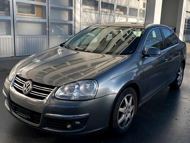 Сірий Фольксваген Джетта, об'ємом двигуна 1.4 л та пробігом 190 тис. км за 7770 $, фото 1 на Automoto.ua