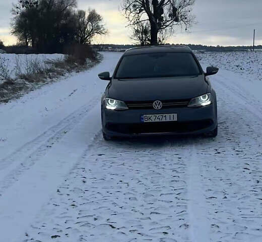 Серый Фольксваген Джетта, объемом двигателя 1.6 л и пробегом 257 тыс. км за 5800 $, фото 1 на Automoto.ua