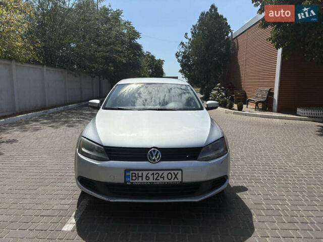 Сірий Фольксваген Джетта, об'ємом двигуна 2.48 л та пробігом 180 тис. км за 7000 $, фото 1 на Automoto.ua