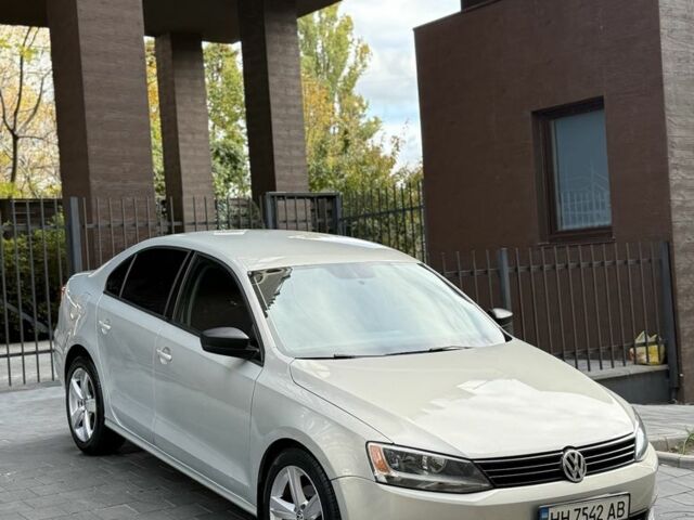 Фольксваген Джетта 2010 у Одесі на Automoto.ua Сірий Фольксваген Джетта, об'ємом двигуна 2 л та пробігом 296 тис. км за 6800 $, фото 1 на Automoto.ua