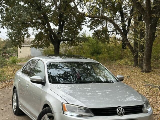 Серый Фольксваген Джетта, объемом двигателя 2.5 л и пробегом 275 тыс. км за 7700 $, фото 1 на Automoto.ua