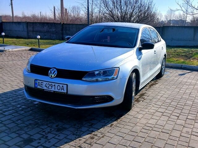 Серый Фольксваген Джетта, объемом двигателя 2 л и пробегом 129 тыс. км за 7500 $, фото 1 на Automoto.ua