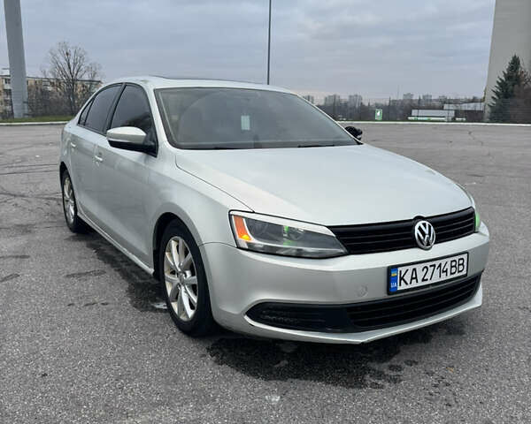 Сірий Фольксваген Джетта, об'ємом двигуна 2.5 л та пробігом 400 тис. км за 7000 $, фото 1 на Automoto.ua