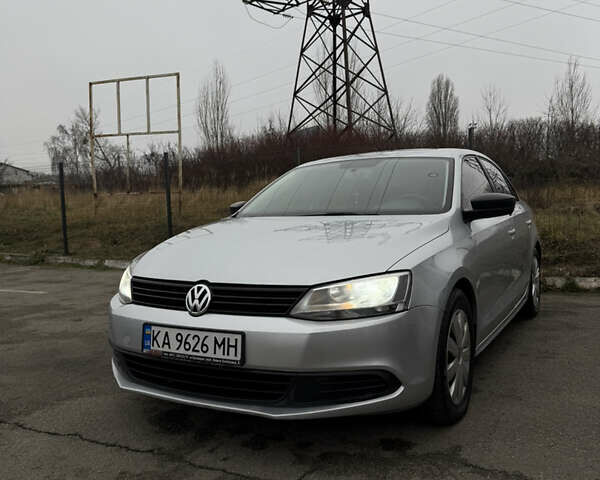 Сірий Фольксваген Джетта, об'ємом двигуна 2 л та пробігом 302 тис. км за 7800 $, фото 1 на Automoto.ua