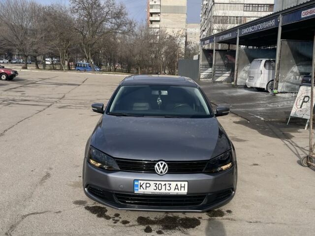 Серый Фольксваген Джетта, объемом двигателя 2 л и пробегом 234 тыс. км за 8500 $, фото 1 на Automoto.ua