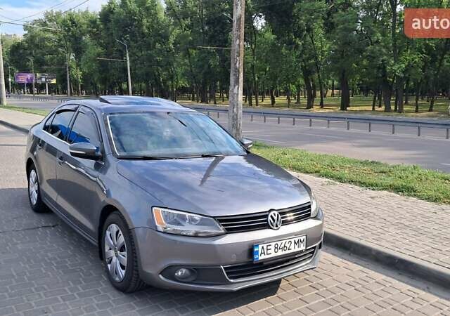 Серый Фольксваген Джетта, объемом двигателя 2.48 л и пробегом 292 тыс. км за 7999 $, фото 1 на Automoto.ua