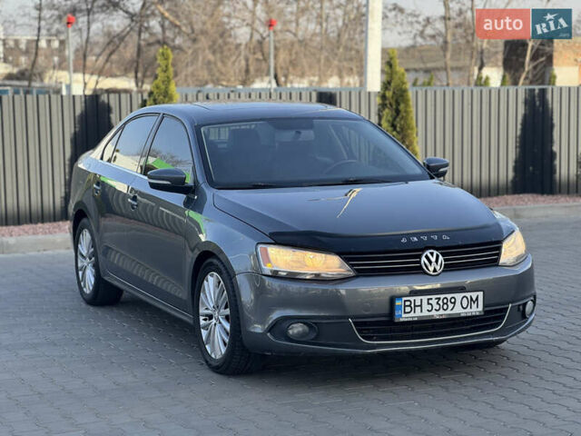 Серый Фольксваген Джетта, объемом двигателя 1.97 л и пробегом 212 тыс. км за 9200 $, фото 1 на Automoto.ua