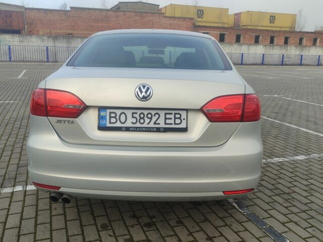 Серый Фольксваген Джетта, объемом двигателя 2 л и пробегом 196 тыс. км за 7900 $, фото 1 на Automoto.ua