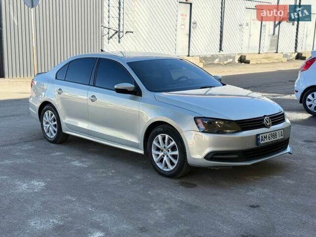 Серый Фольксваген Джетта, объемом двигателя 2.48 л и пробегом 231 тыс. км за 7500 $, фото 1 на Automoto.ua