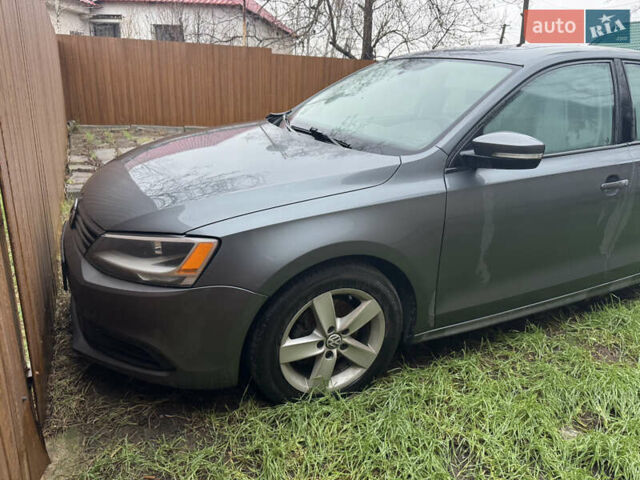 Серый Фольксваген Джетта, объемом двигателя 1.97 л и пробегом 218 тыс. км за 8200 $, фото 1 на Automoto.ua