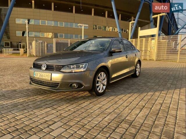 Сірий Фольксваген Джетта, об'ємом двигуна 2.5 л та пробігом 195 тис. км за 8500 $, фото 1 на Automoto.ua