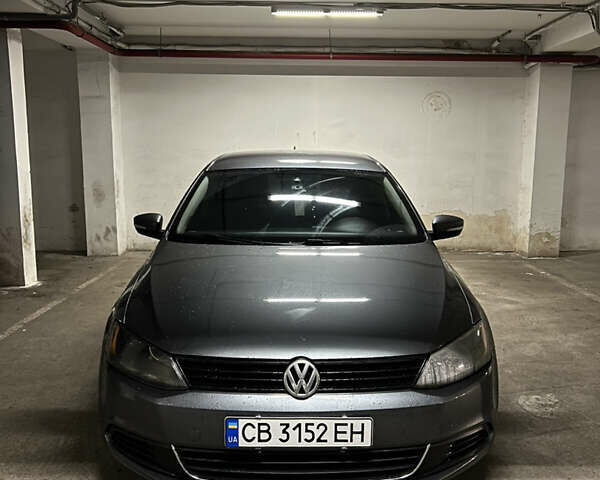 Серый Фольксваген Джетта, объемом двигателя 2.5 л и пробегом 285 тыс. км за 9500 $, фото 1 на Automoto.ua