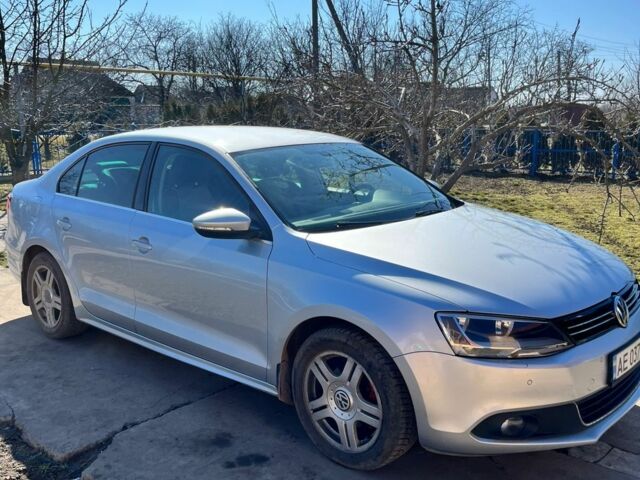 Серый Фольксваген Джетта, объемом двигателя 1.6 л и пробегом 170 тыс. км за 8600 $, фото 1 на Automoto.ua