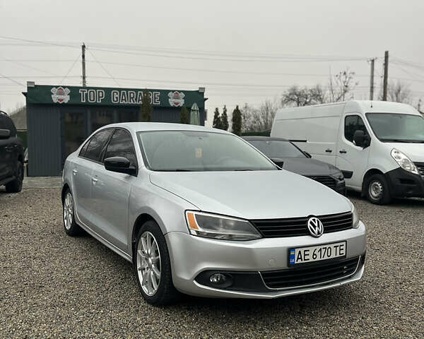 Сірий Фольксваген Джетта, об'ємом двигуна 1.98 л та пробігом 241 тис. км за 7700 $, фото 1 на Automoto.ua