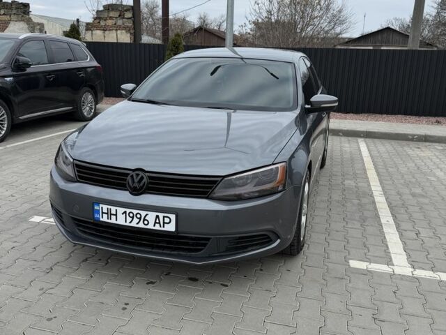 Серый Фольксваген Джетта, объемом двигателя 2.5 л и пробегом 198 тыс. км за 8599 $, фото 1 на Automoto.ua