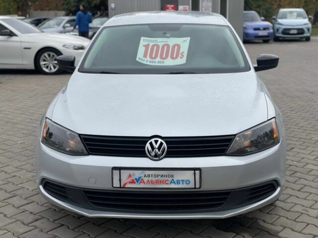 Фольксваген Джетта 2012 в Кривом Роге на Automoto.ua Серый Фольксваген Джетта, объемом двигателя 2 л и пробегом 153 тыс. км за 7700 $, фото 1 на Automoto.ua
