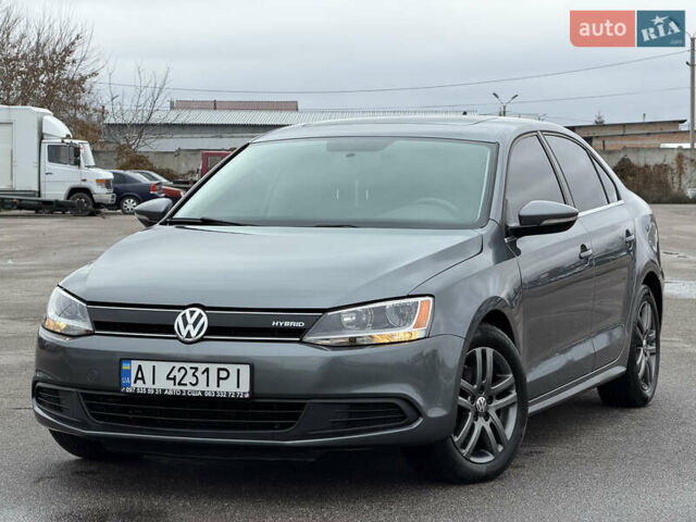 Серый Фольксваген Джетта, объемом двигателя 1.4 л и пробегом 225 тыс. км за 9200 $, фото 1 на Automoto.ua