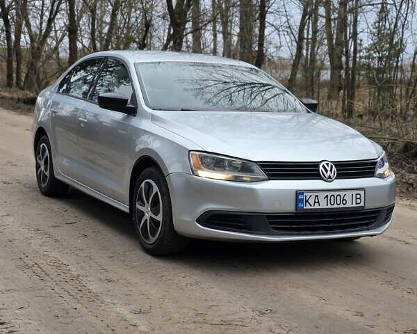 Серый Фольксваген Джетта, объемом двигателя 2 л и пробегом 130 тыс. км за 7700 $, фото 1 на Automoto.ua