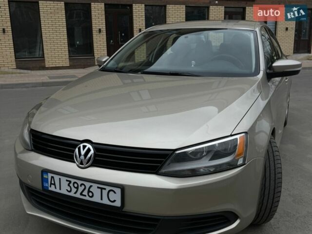 Серый Фольксваген Джетта, объемом двигателя 2.47 л и пробегом 214 тыс. км за 8899 $, фото 1 на Automoto.ua