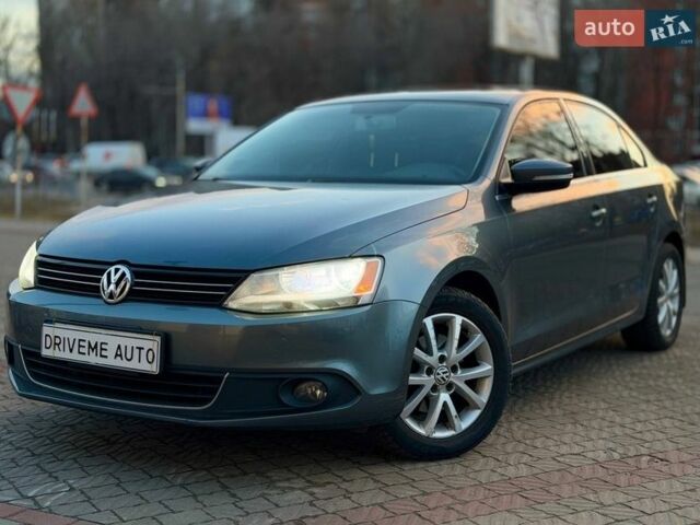 Серый Фольксваген Джетта, объемом двигателя 1.97 л и пробегом 208 тыс. км за 8699 $, фото 1 на Automoto.ua