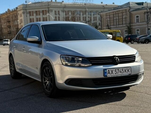 Серый Фольксваген Джетта, объемом двигателя 1.97 л и пробегом 320 тыс. км за 8200 $, фото 1 на Automoto.ua