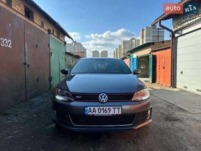 Серый Фольксваген Джетта, объемом двигателя 2 л и пробегом 192 тыс. км за 11300 $, фото 1 на Automoto.ua