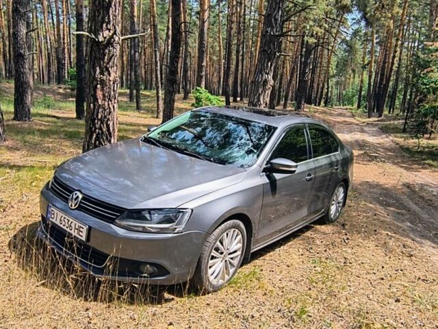 Сірий Фольксваген Джетта, об'ємом двигуна 2.48 л та пробігом 283 тис. км за 8800 $, фото 1 на Automoto.ua