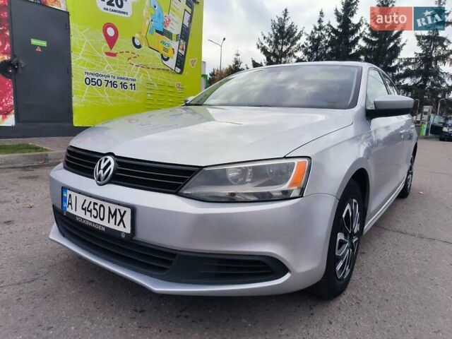Фольксваген Джетта 2013 у Лубнах на Automoto.ua Сірий Фольксваген Джетта, об'ємом двигуна 1.98 л та пробігом 275 тис. км за 6650 $, фото 1 на Automoto.ua