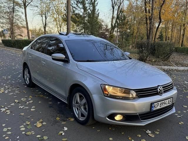 Серый Фольксваген Джетта, объемом двигателя 2 л и пробегом 262 тыс. км за 9100 $, фото 1 на Automoto.ua