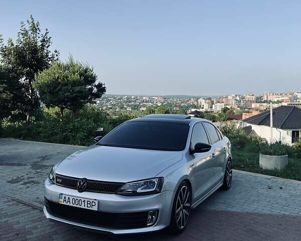 Серый Фольксваген Джетта, объемом двигателя 2 л и пробегом 222 тыс. км за 11500 $, фото 1 на Automoto.ua