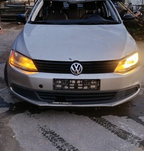 Серый Фольксваген Джетта, объемом двигателя 2 л и пробегом 173 тыс. км за 4300 $, фото 1 на Automoto.ua