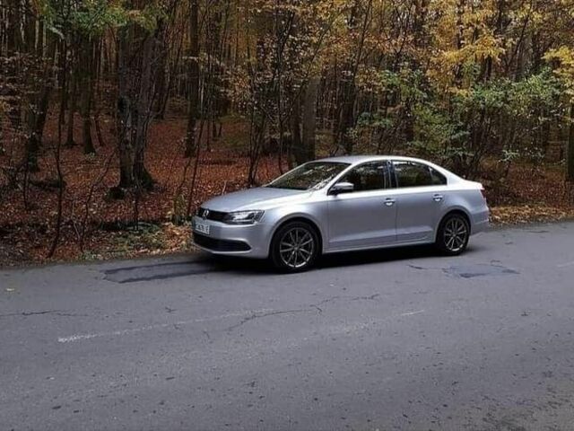 Серый Фольксваген Джетта, объемом двигателя 1.8 л и пробегом 96 тыс. км за 7700 $, фото 1 на Automoto.ua