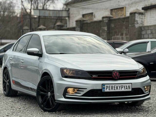 Серый Фольксваген Джетта, объемом двигателя 2 л и пробегом 227 тыс. км за 12000 $, фото 1 на Automoto.ua