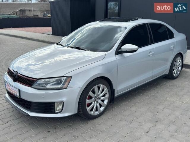 Серый Фольксваген Джетта, объемом двигателя 2 л и пробегом 249 тыс. км за 9999 $, фото 1 на Automoto.ua