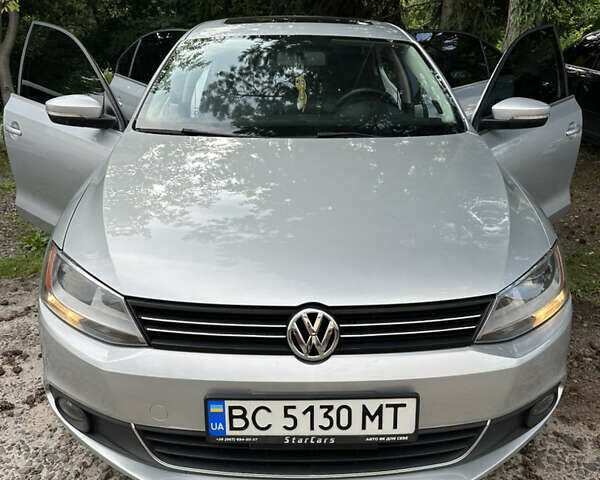 Сірий Фольксваген Джетта, об'ємом двигуна 1.8 л та пробігом 105 тис. км за 12000 $, фото 1 на Automoto.ua