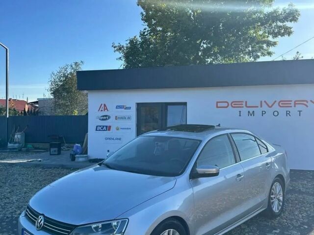 Фольксваген Джетта 2013 в Самборе на Automoto.ua Серый Фольксваген Джетта, объемом двигателя 2 л и пробегом 250 тыс. км за 10500 $, фото 1 на Automoto.ua